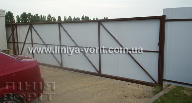 Відкатні ворота своїми руками